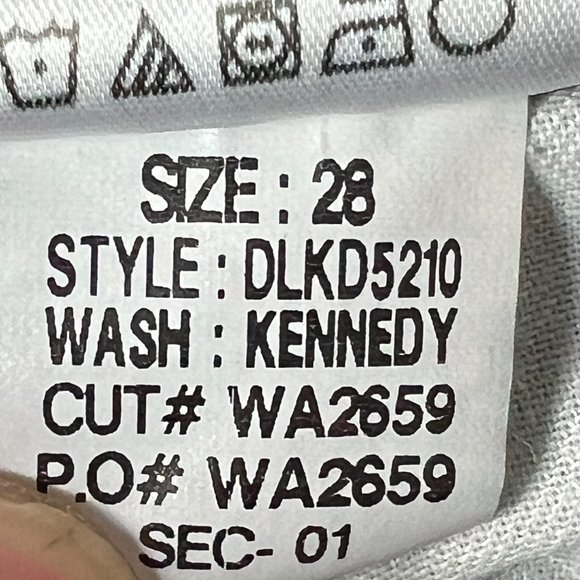 Joe's Jeans Cigarette Fit Women's Size 28 Blue Low Rise Tapered Leg 29 in Inseam - Picture 15 of 16